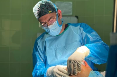 Total Knee Arthroplasty: معنای تخصصی و کاربرد آن در جراحی زانو