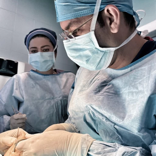 کوتاهی انگشت پا چیست؟ (براکی‌داکتیلی) | علت، علائم و روش‌های درمان