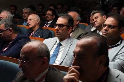 درمان آرتروز زانو با تزریق ژل هیالورونیک اسید | کاهش درد و بهبود عملکرد مفصل