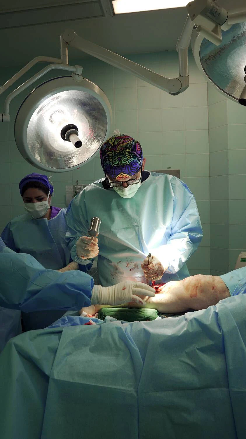 استفاده از ربات در جراحی تعویض مفصل زانو | تحول دقت و نتایج در آرتروپلاستی