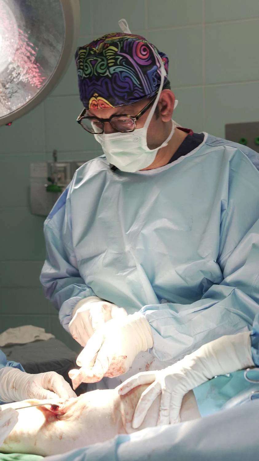 آسیب‌های شایع زانو در ورزش‌های رزمی | بررسی پارگی رباط و منیسک در ورزشکاران رزمی