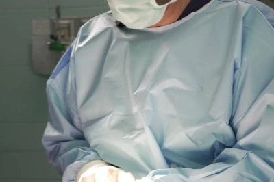 آسیب‌های شایع زانو در ورزش‌های رزمی | بررسی پارگی رباط و منیسک در ورزشکاران رزمی