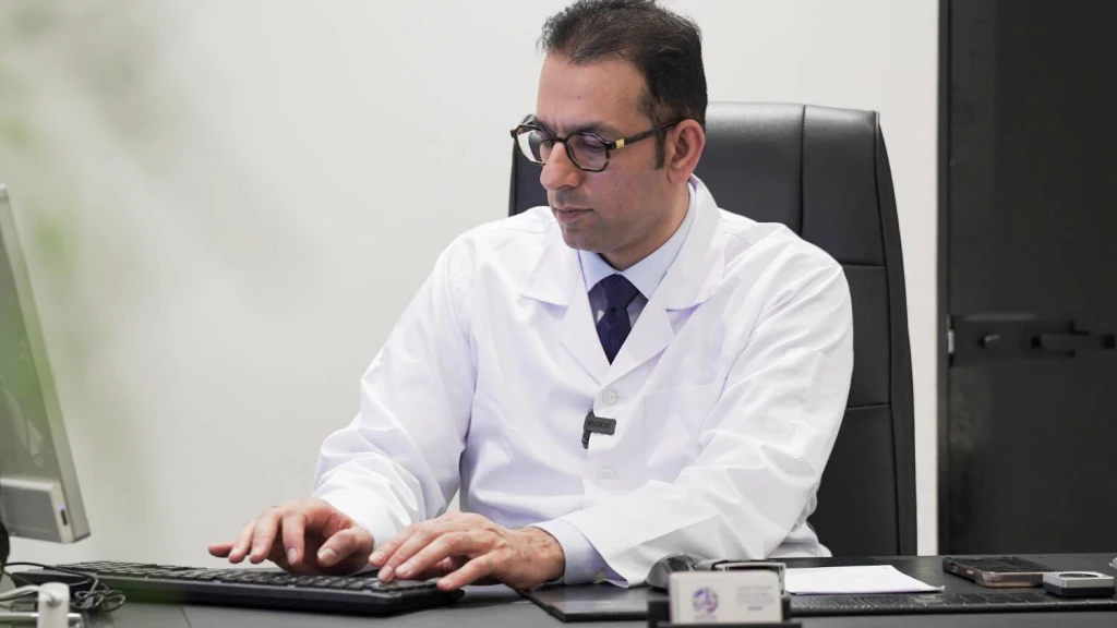 مقایسه روش‌های مختلف بی‌دردسازی پس از جراحی زانو | بهبود راحتی و بازتوانی سریع