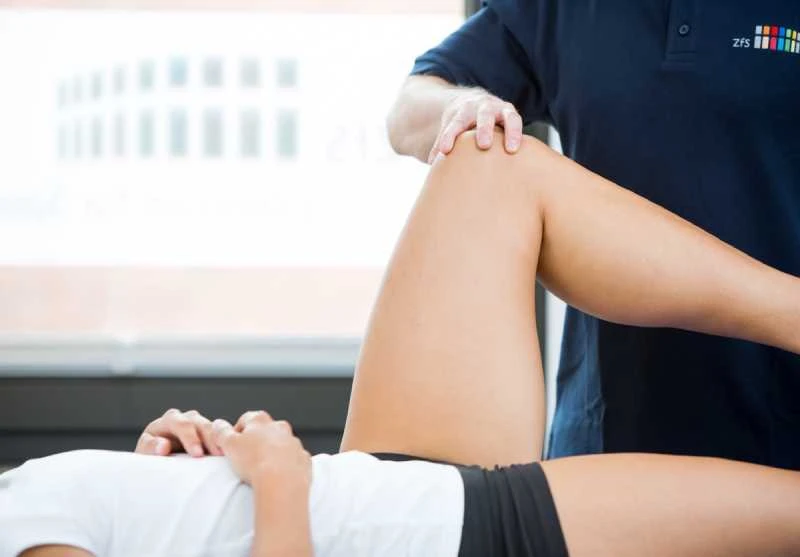 عوامل مؤثر بر سفتی زانو پس از تعویض مفصل | پیشگیری و بهبود حرکت زانو